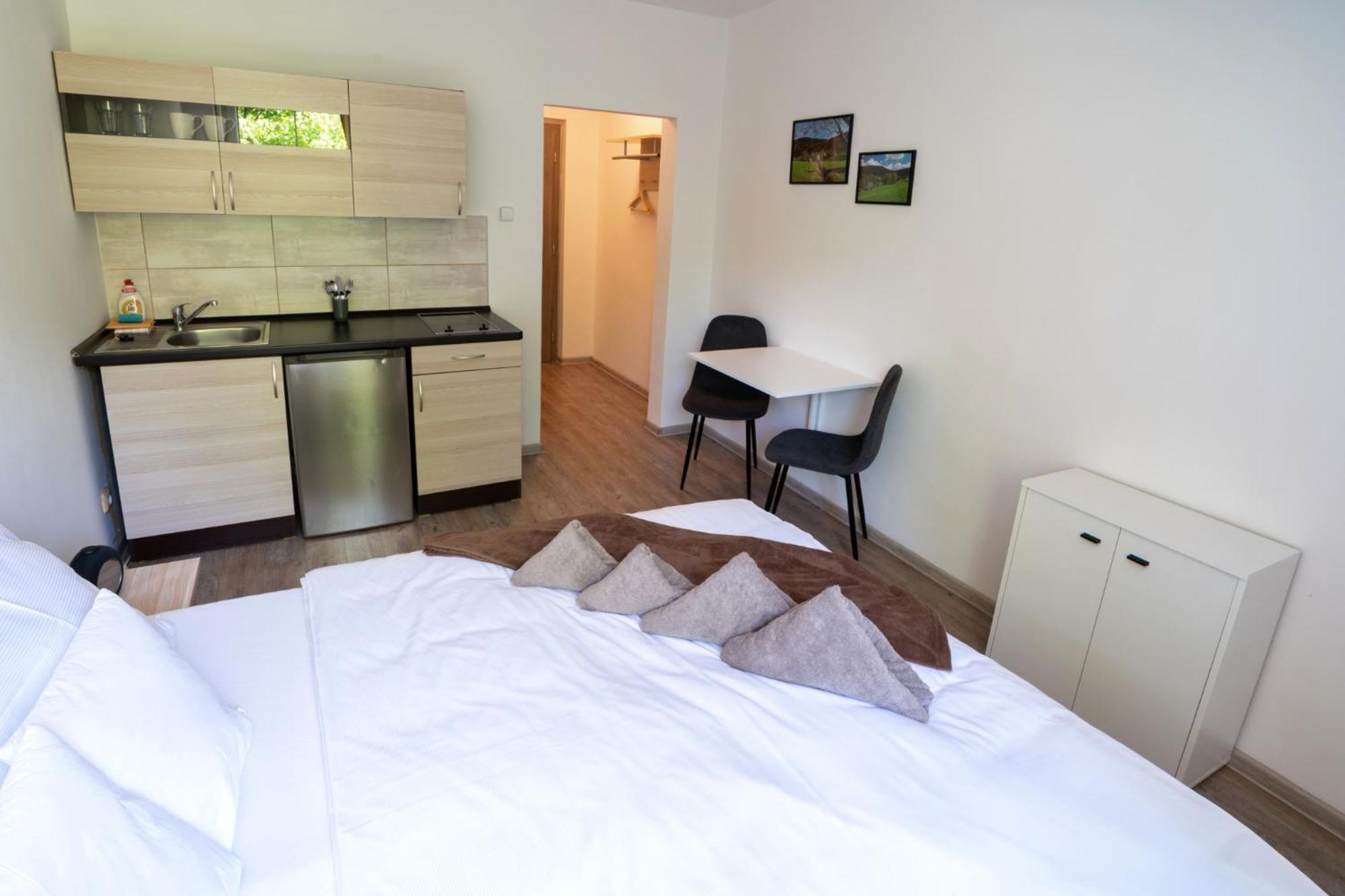 Formule Hotel Perstejn Bagian luar foto
